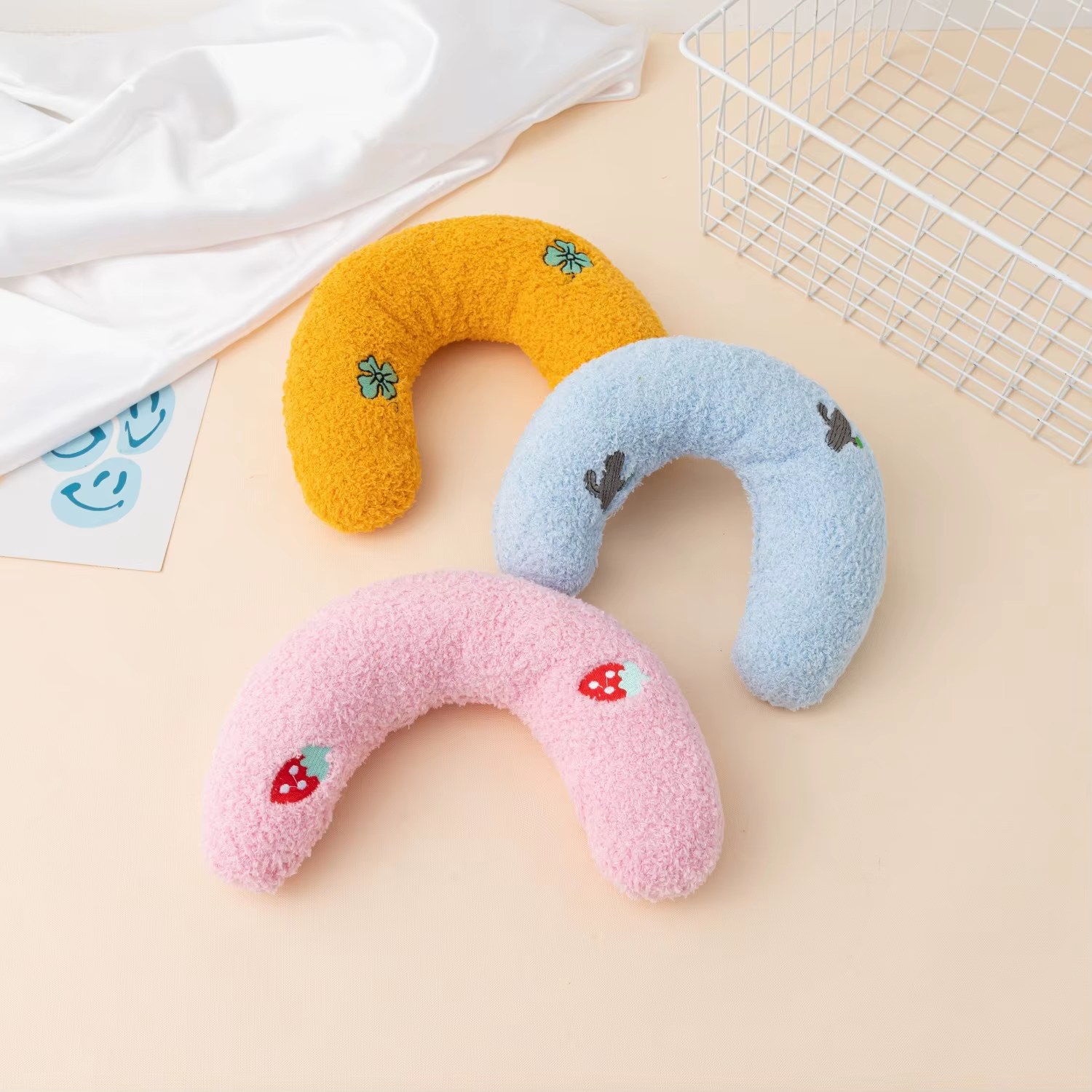 Paw's Neck Pillow